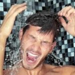 Почему в душе то холодная-то горячая вода?